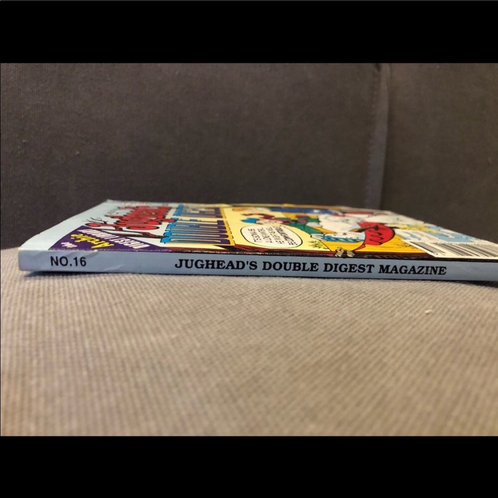 Jughead’s double digest bundle of 4 Archie comics - Picture 11 of 14